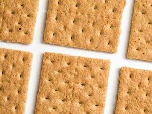 How Long Does Graham Crackers Last?